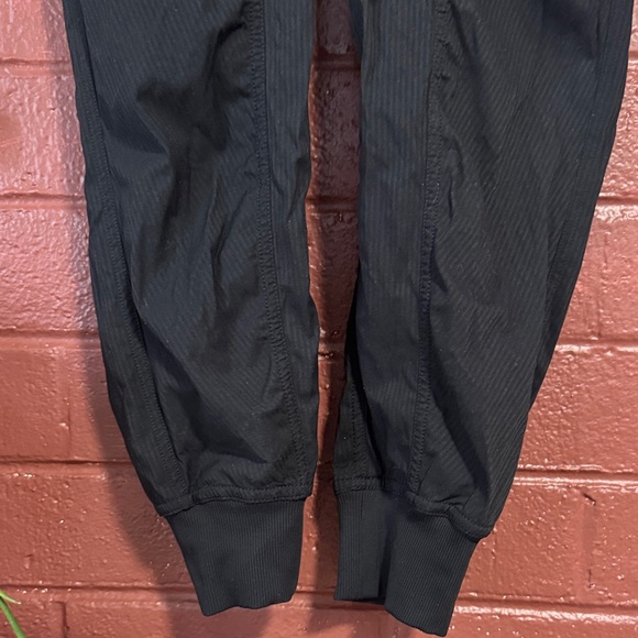 lululemon athletica Black Dance Studio Mid-Rise Joggers - Picture 4 of 8